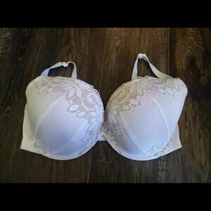 Cacique White Lace Bra